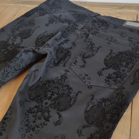 Liverpool Women’s Black Flocked Velvet Fleur De Lis Jeans - Picture 10 of 11